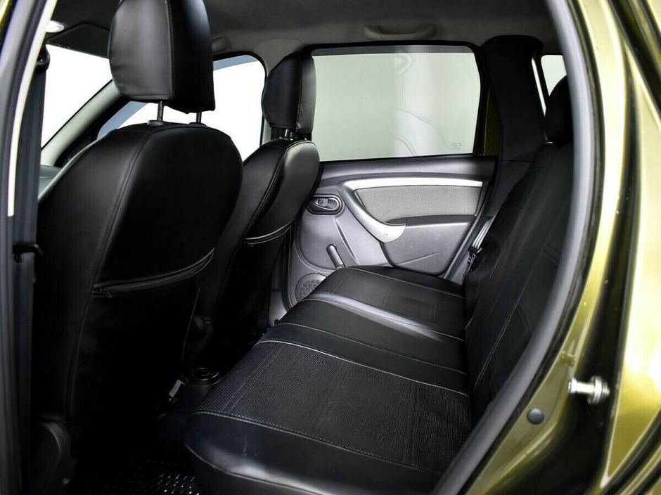 Renault Duster, 1.6 л, МТ, 2017 фото 1