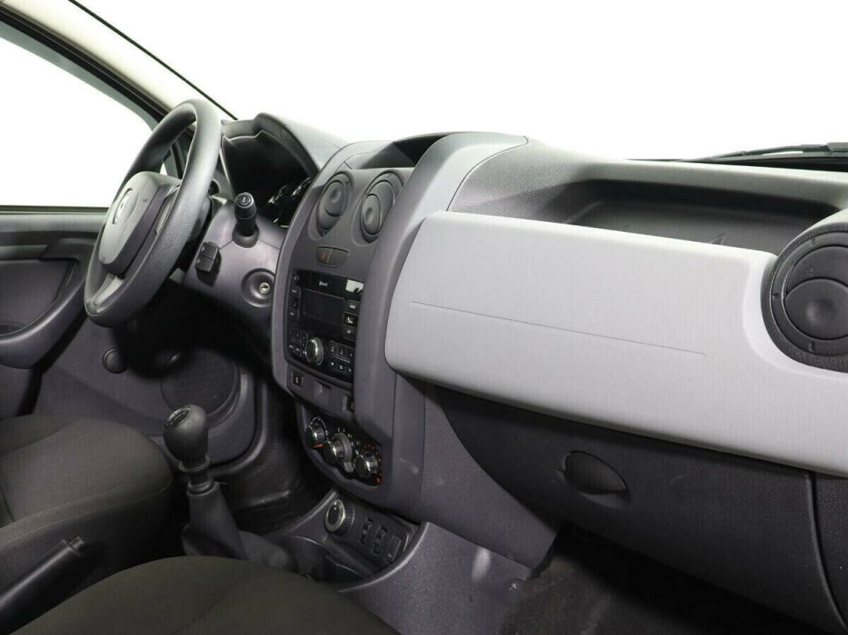 Renault Duster, 1.6 л, МТ, 2019 фото 2