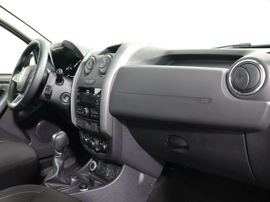 Renault Duster, 2.0 л, АТ, 2017 фото 2