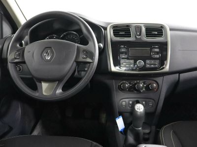 Renault Logan, 1.6 л, МКПП, 2014 фото 8