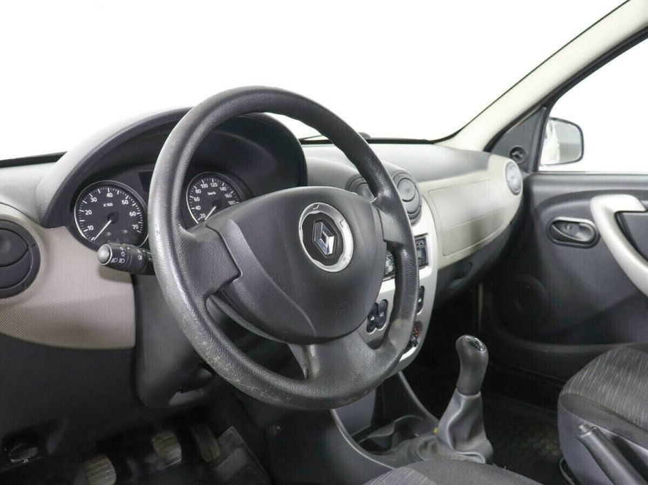 Renault Sandero, 1.6 л, МТ, 2013 фото 2