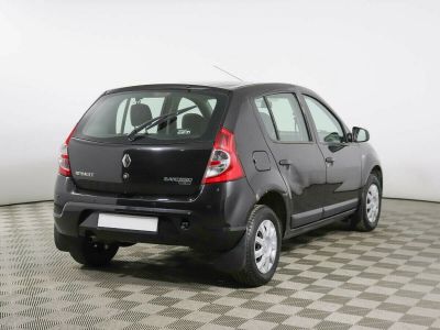 Renault Sandero, 1.4 л, МКПП, 2013 фото 5