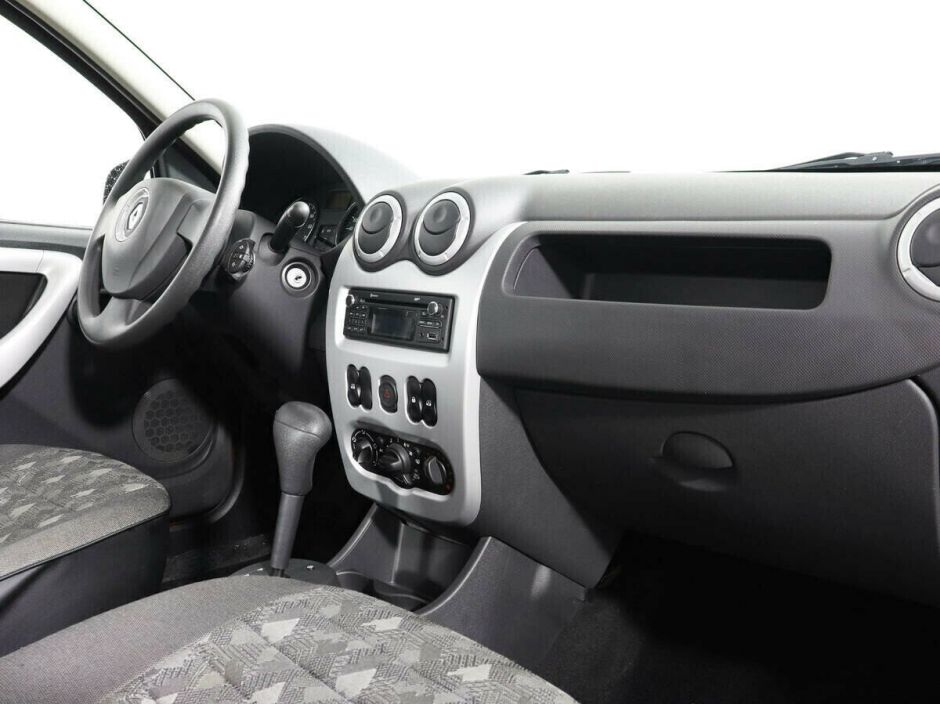 Renault Sandero, 1.6 л, АТ, 2013 фото 2