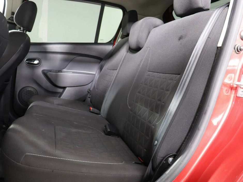 Renault Sandero, 1.6 л, АТ, 2015 фото 1