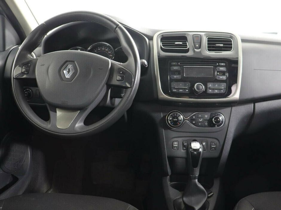 Renault Sandero, 1.6 л, АТ, 2016 фото 8