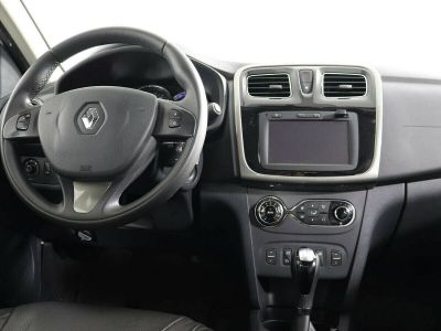 Renault Sandero, 1.6 л, АКПП, 2016 фото 2