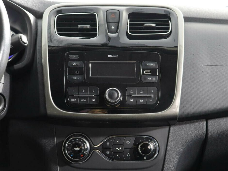 Renault Sandero, 1.6 л, МТ, 2016 фото 7