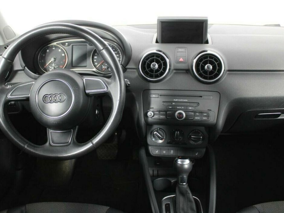 Audi A1, 1.4 л, Робот, 2013 фото 1