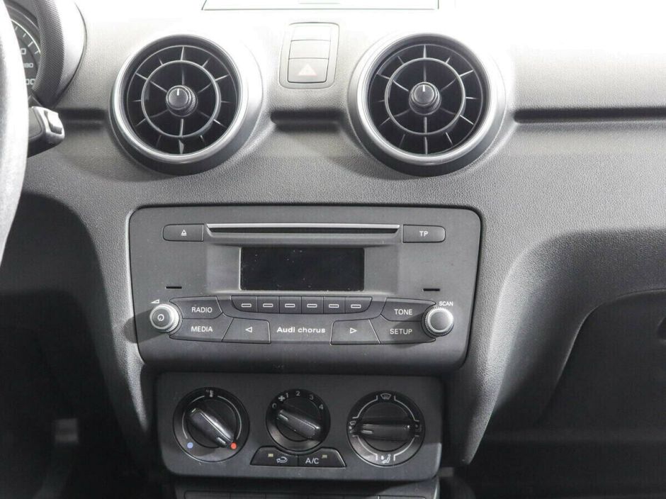 Audi A1, 1.4 л, Робот, 2016 фото 2