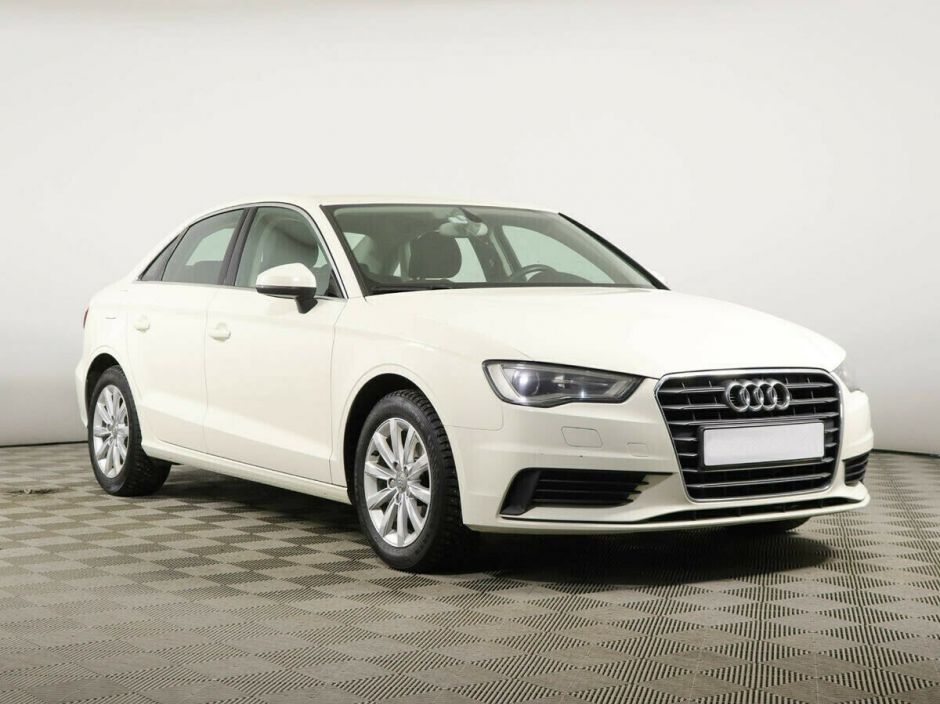 Audi A3, 1.4 л, Робот, 2013 фото 4