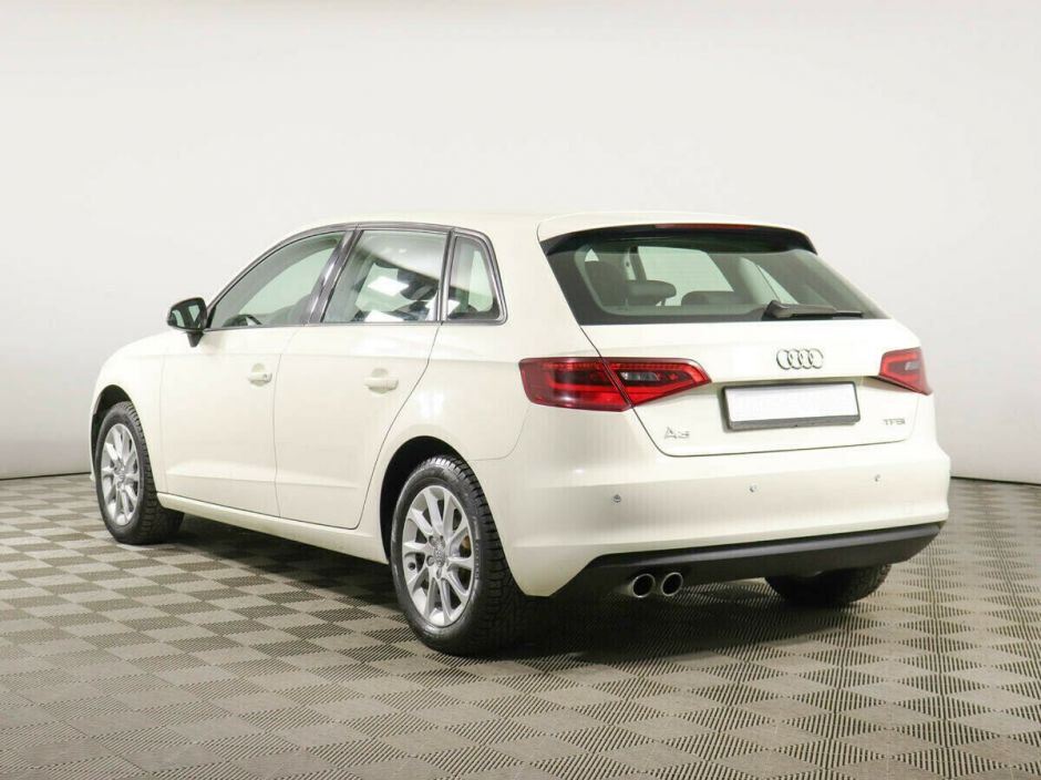 Audi A3, 1.4 л, Робот, 2013 фото 6