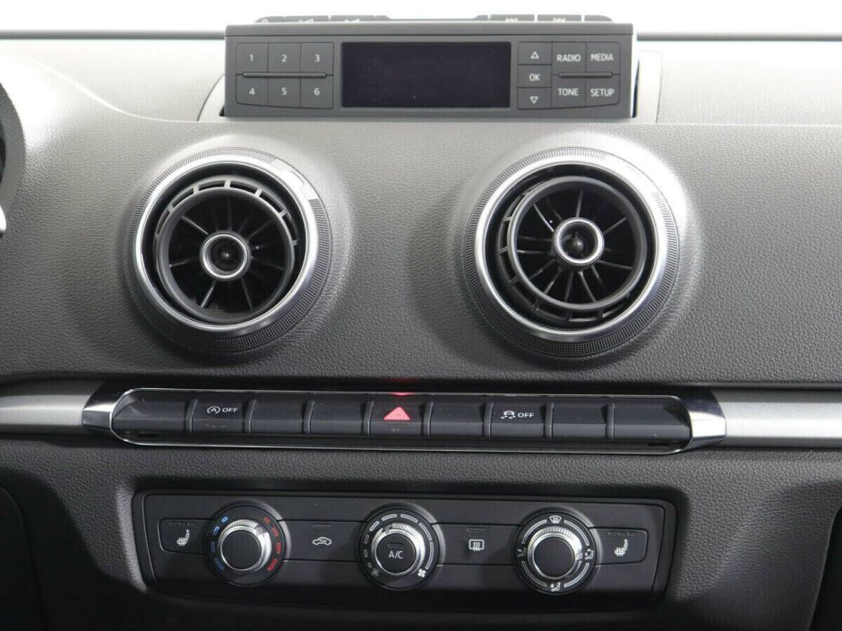 Audi A3, 1.4 л, Робот, 2013 фото 2