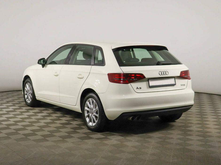 Audi A3, 1.4 л, Робот, 2013 фото 6