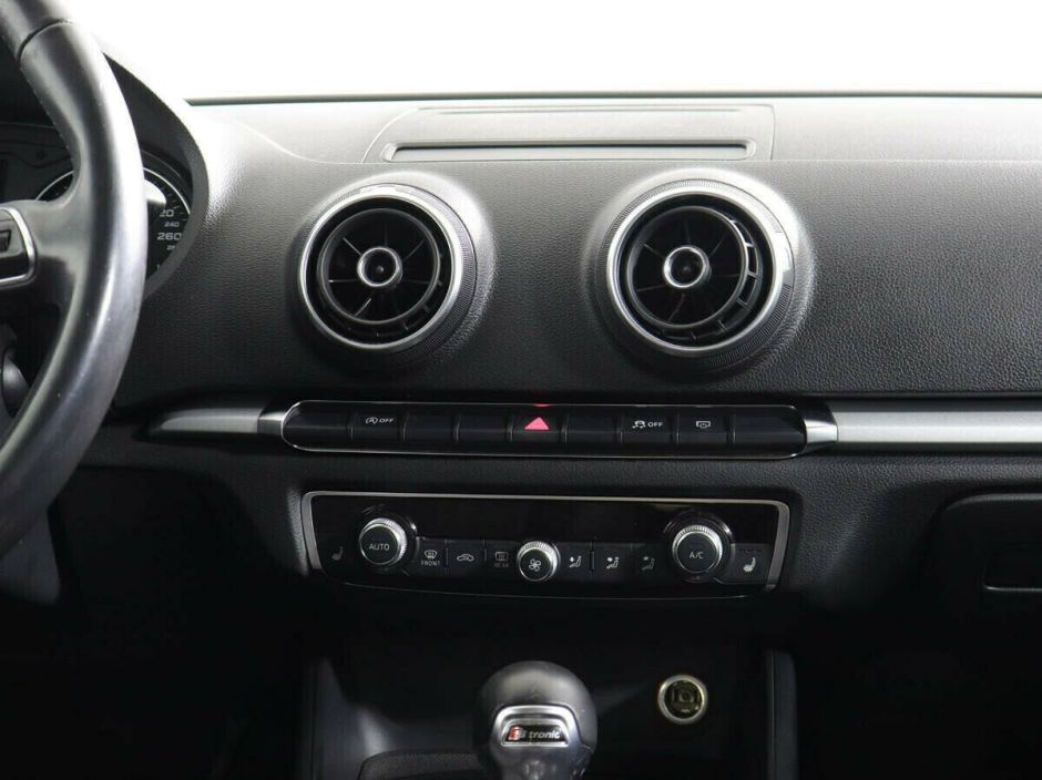 Audi A3, 1.4 л, Робот, 2013 фото 7