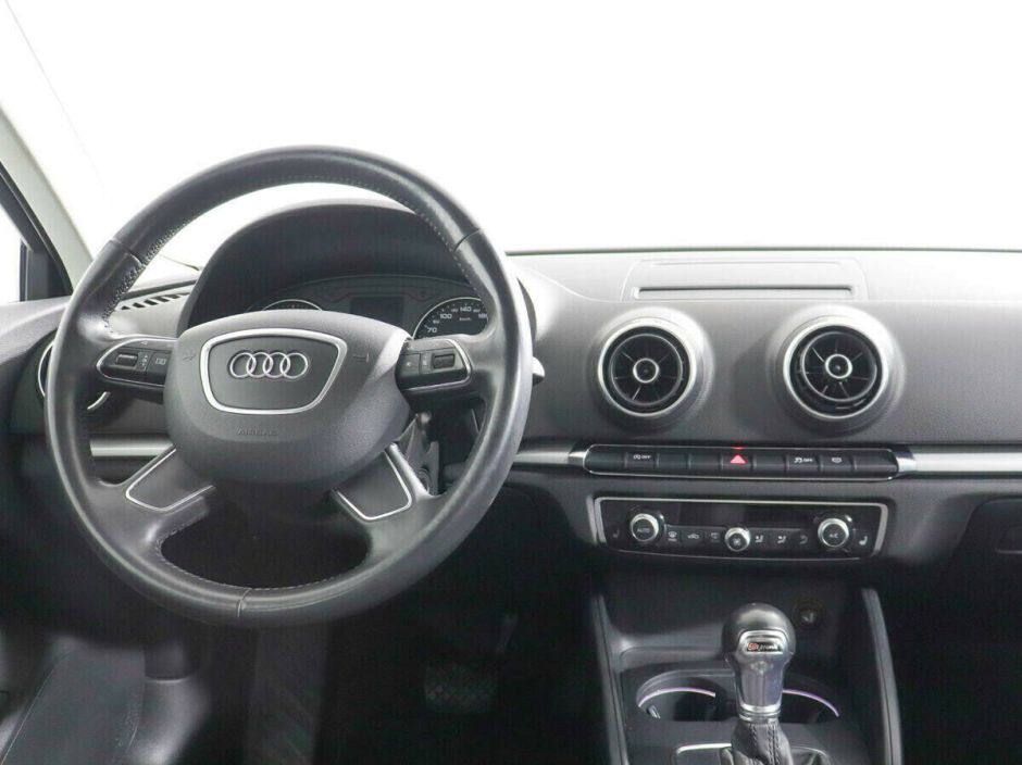Audi A3, 1.4 л, Робот, 2013 фото 7