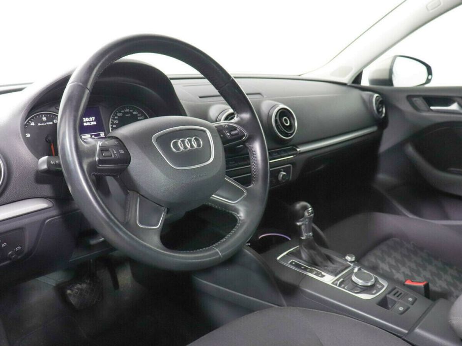 Audi A3, 1.4 л, Робот, 2013 фото 1