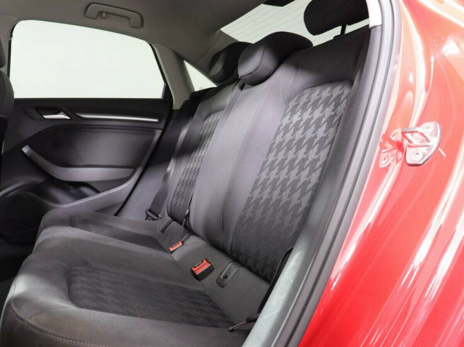 Audi A3, 1.4 л, Робот, 2013 фото 8