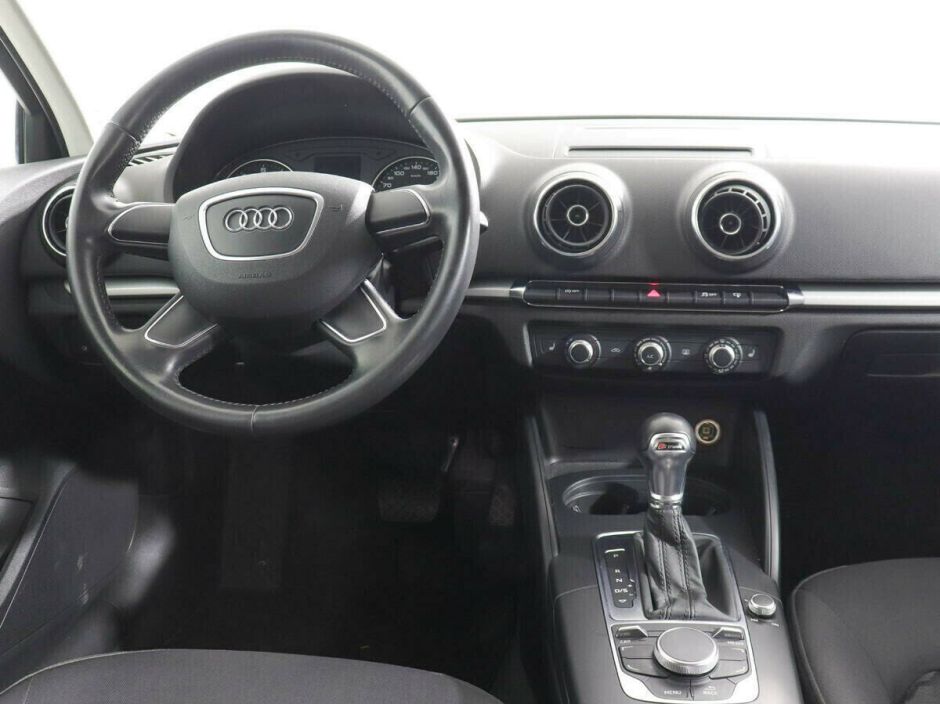 Audi A3, 1.4 л, Робот, 2013 фото 8