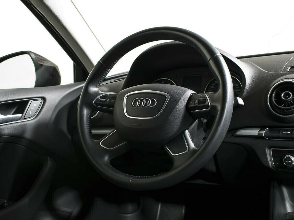 Audi A3, 1.2 л, Робот, 2015 фото 7