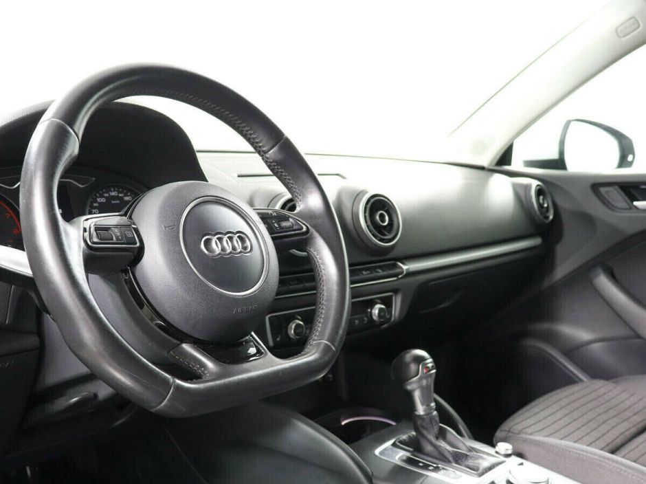 Audi A3, 1.4 л, Робот, 2014 фото 2