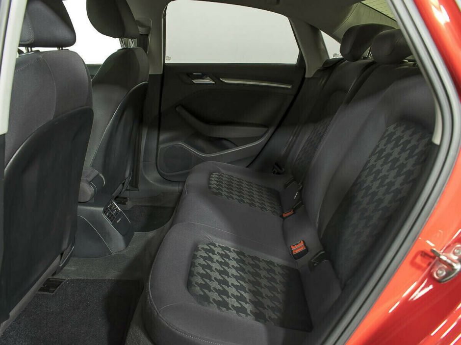 Audi A3, 1.4 л, Робот, 2014 фото 2