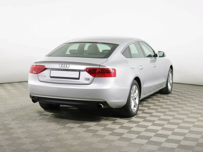 Audi A5, 2.0 л, РКПП, 2011 фото 5