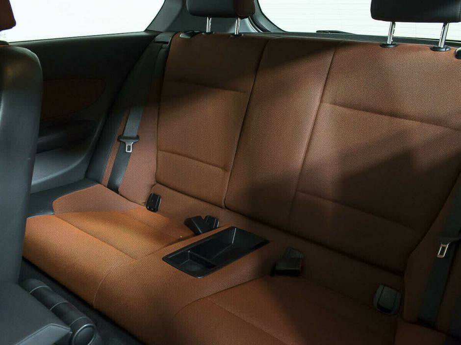 BMW 1 серии, 2.0 л, АТ, 2009 фото 1