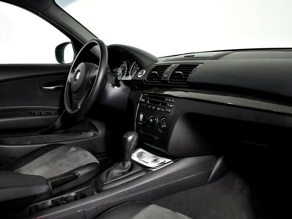 BMW 1 серии, 1.6 л, АТ, 2011 фото 1