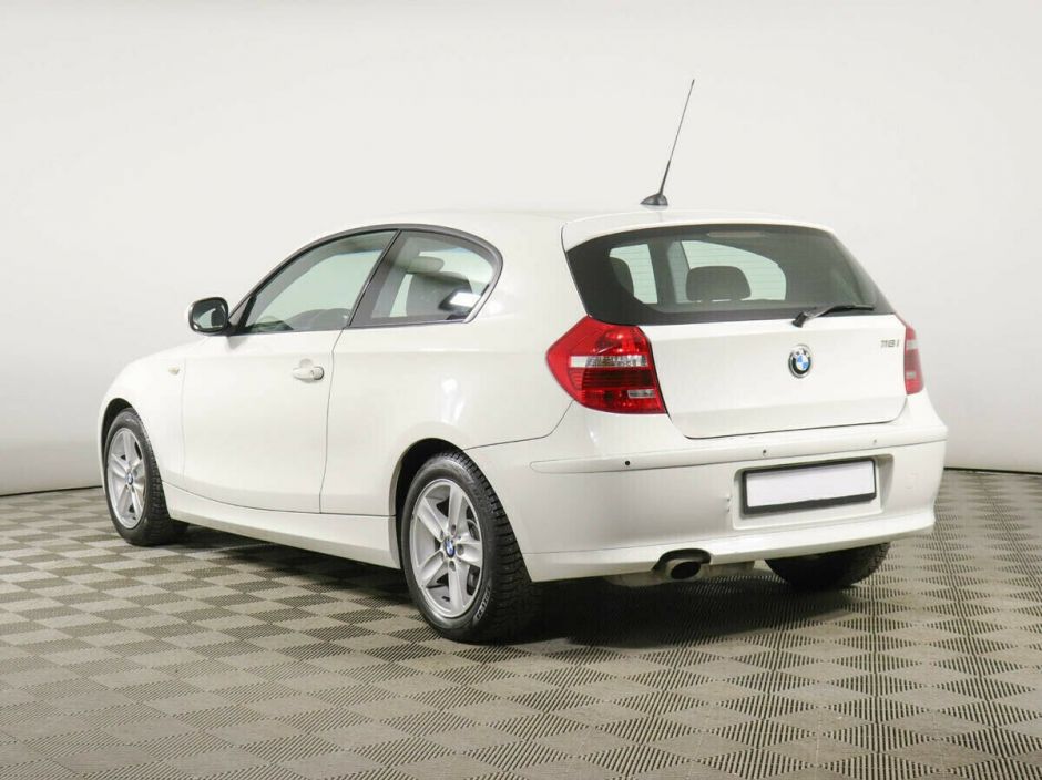 BMW 1 серии, 1.6 л, АТ, 2010 фото 6