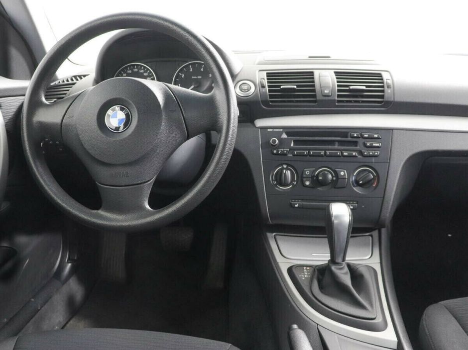 BMW 1 серии, 1.6 л, АТ, 2010 фото 7