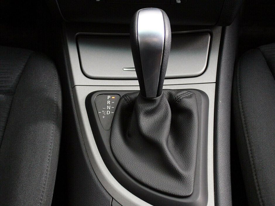 BMW 1 серии, 1.6 л, АТ, 2010 фото 8