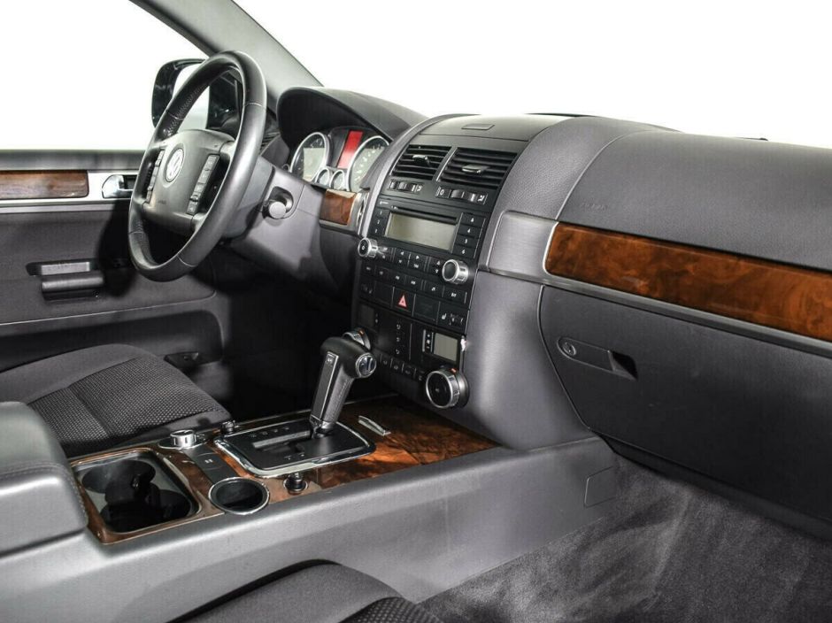 Volkswagen Touareg, 2.5 л, АТ, 2009 фото 7