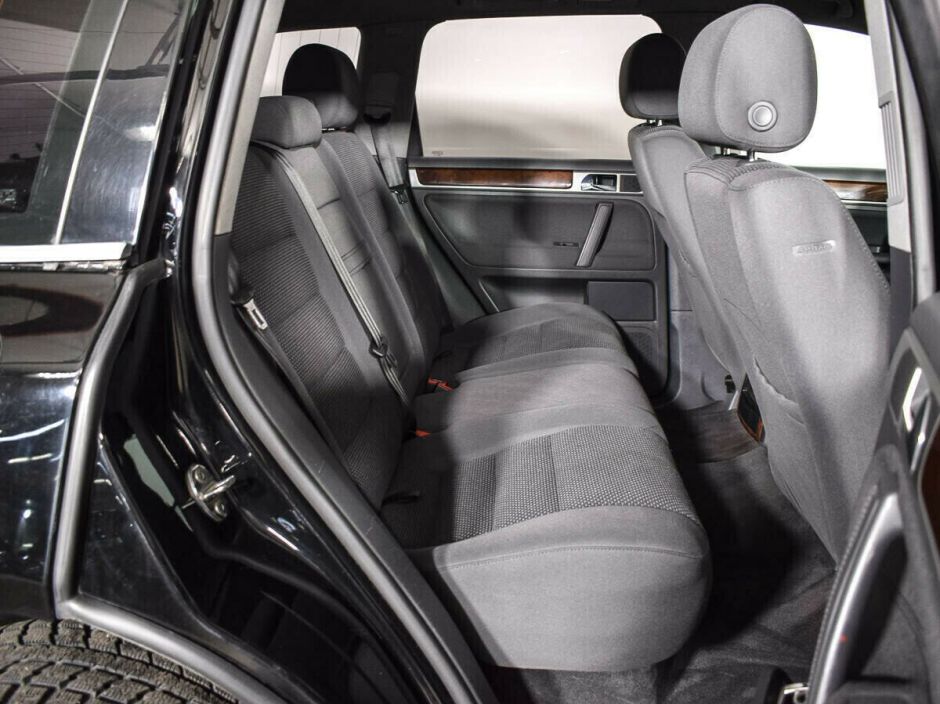 Volkswagen Touareg, 2.5 л, АТ, 2009 фото 2
