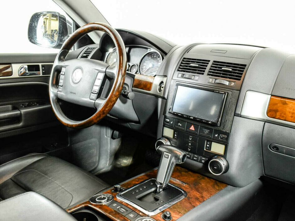 Volkswagen Touareg, 3.6 л, АТ, 2008 фото 2