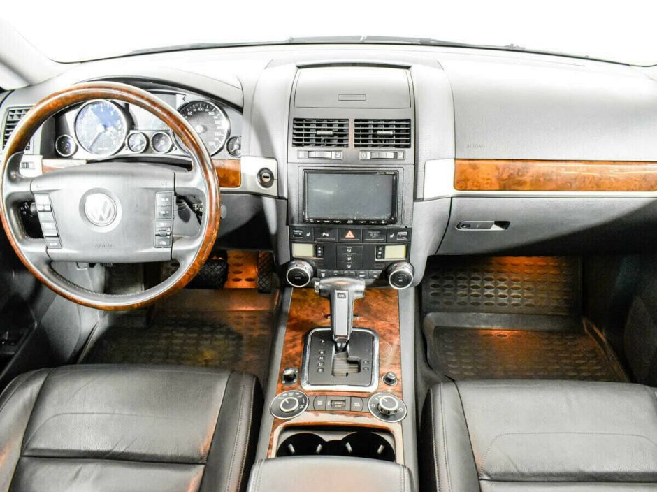 Volkswagen Touareg, 3.6 л, АТ, 2008 фото 1