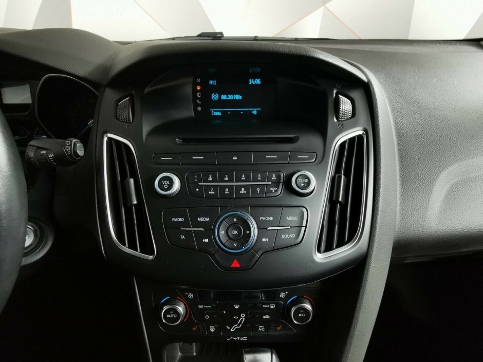 Ford Focus, 1.6 л, Робот, 2016 фото 1