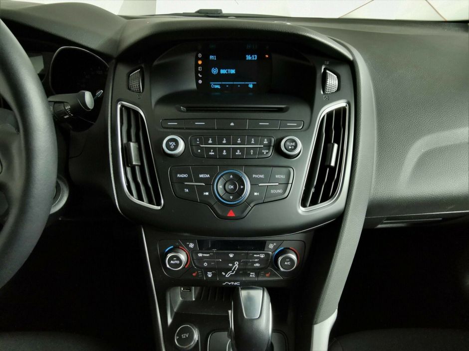 Ford Focus, 1.6 л, Робот, 2016 фото 1
