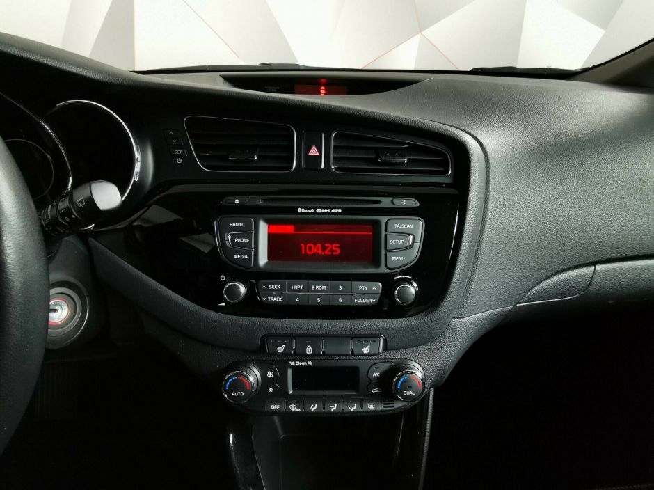 Kia Ceed, 1.6 л, АТ, 2013 фото 9