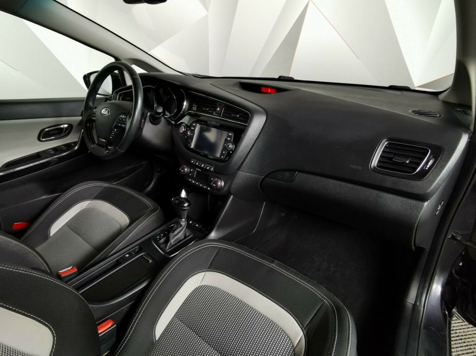 Kia Ceed, 1.6 л, Робот, 2015 фото 8