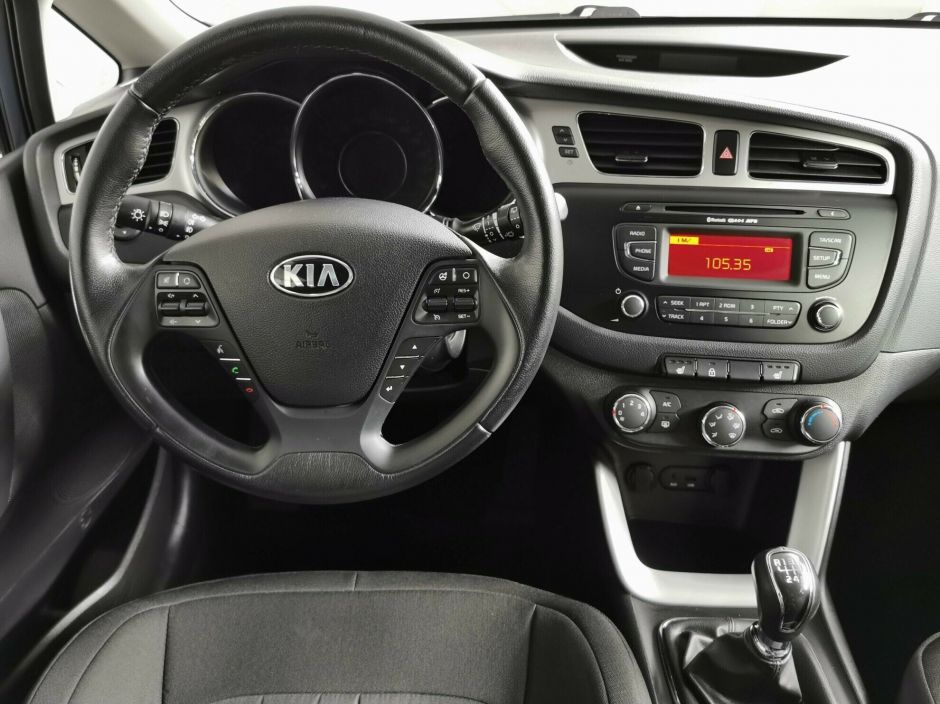 Kia Ceed, 1.6 л, МТ, 2013 фото 10