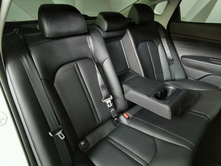 Kia Optima, 2.0 л, АТ, 2018 фото 2