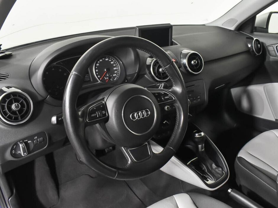 Audi A1, 1.4 л, Робот, 2012 фото 7