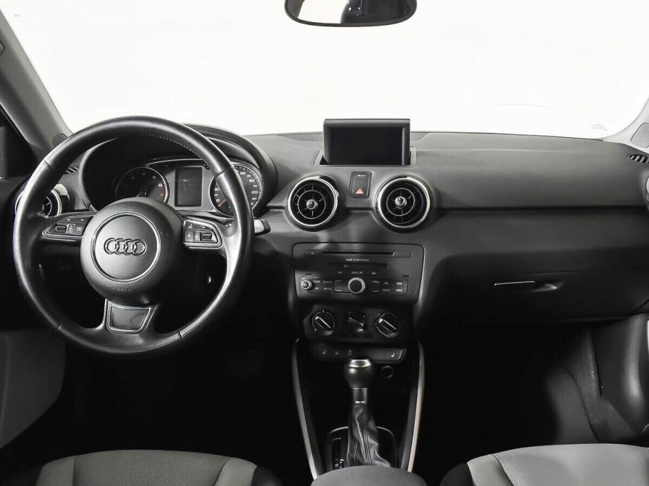 Audi A1, 1.4 л, Робот, 2012 фото 9