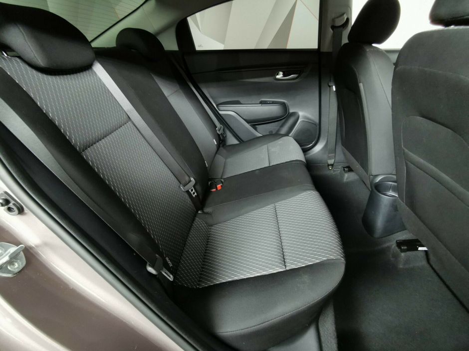 Kia Rio, 1.6 л, АТ, 2018 фото 2