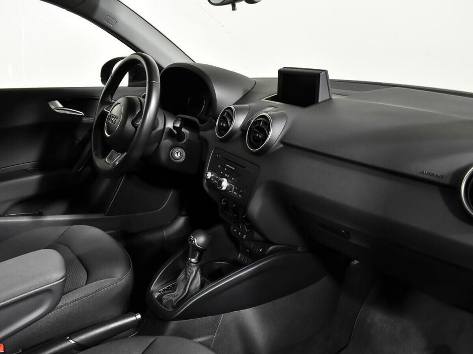 Audi A1, 1.4 л, Робот, 2014 фото 2