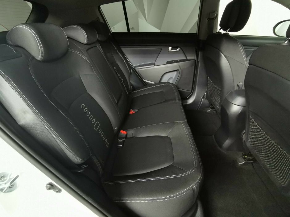 Kia Sportage, 2.0 л, АТ, 2014 фото 1