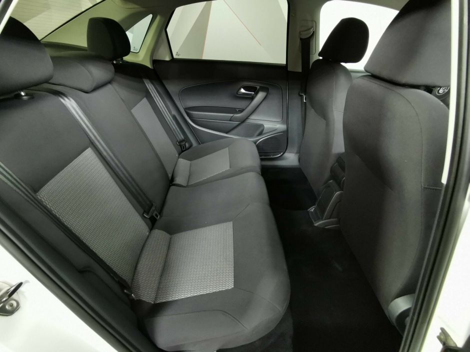 Volkswagen Polo, 1.6 л, АТ, 2014 фото 1