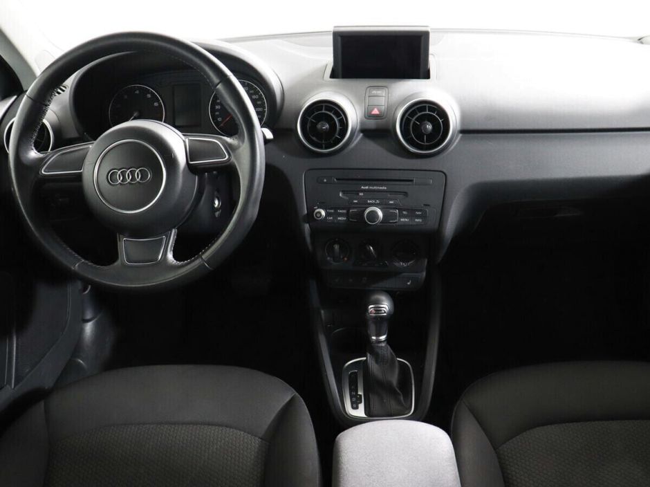 Audi A1, 1.4 л, Робот, 2014 фото 8