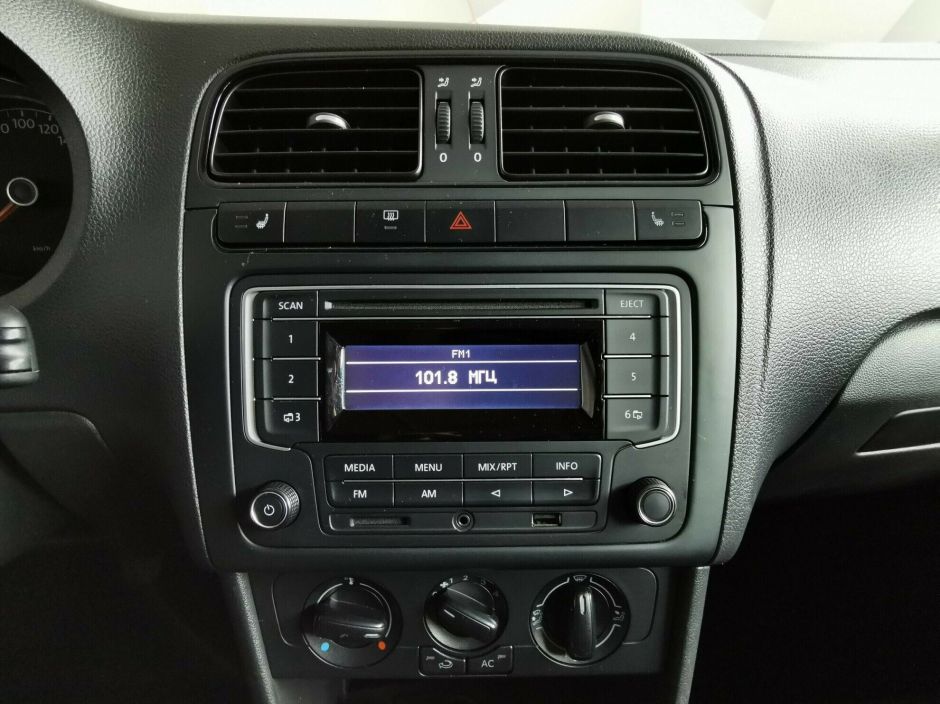 Volkswagen Polo, 1.6 л, МТ, 2013 фото 10