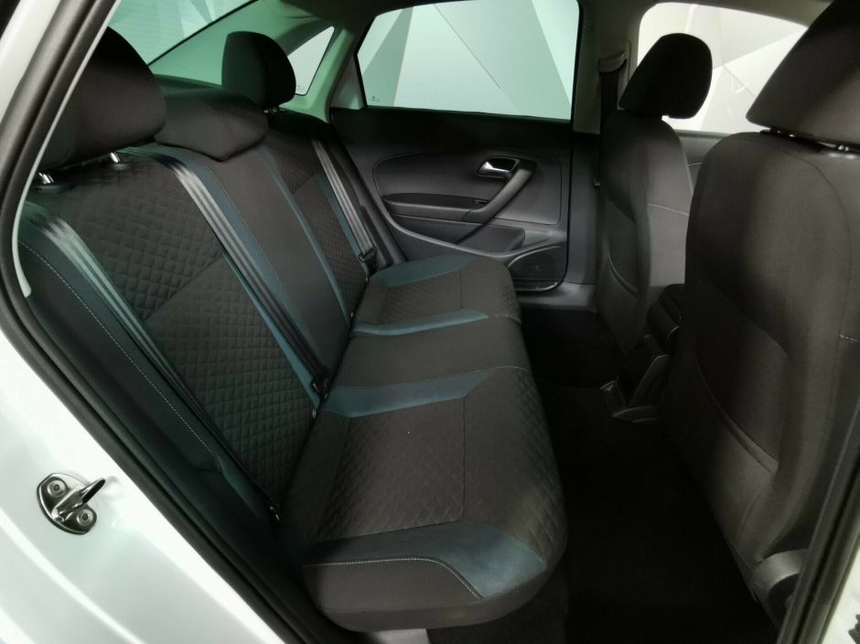Volkswagen Polo, 1.6 л, АТ, 2016 фото 8